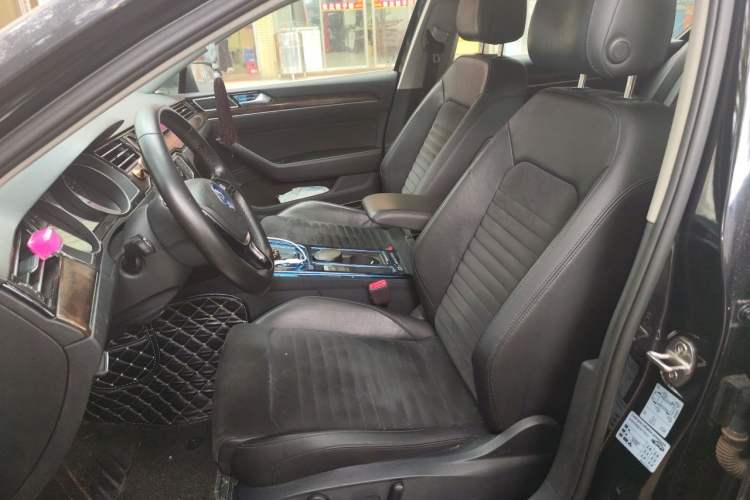 Used Volkswagen Magotan 2017 330TSI DSG Luxury Model Left Front Seat