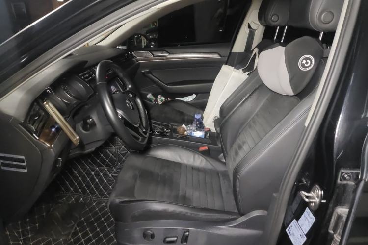 Used Volkswagen Magotan 2017 330TSI DSG Luxury Model Left Front Seat