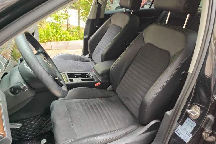 Used Volkswagen Magotan 2017 330TSI DSG Luxury Model Left Front Seat