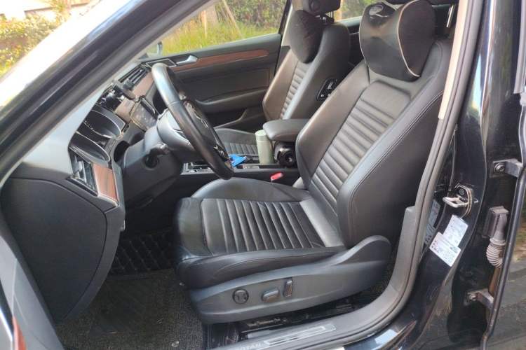 Used Volkswagen Magotan 2017 330TSI DSG Leading Model Left Front Seat