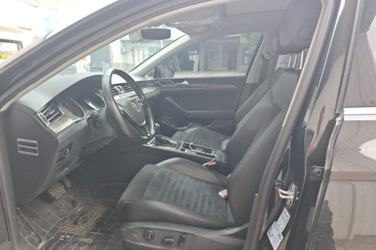 Used Volkswagen Magotan 2017 330TSI DSG Luxury Model Left Front Seat