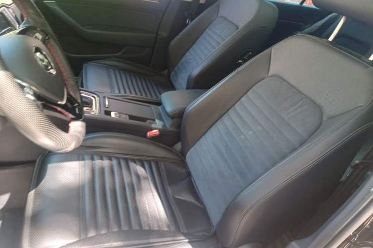 Used Volkswagen Magotan 2017 330TSI DSG Luxury Model Left Front Seat