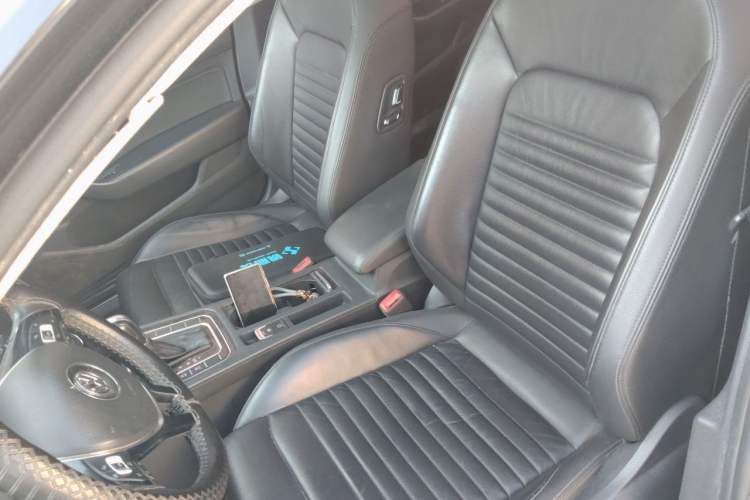 Used Volkswagen Magotan 2017 330TSI DSG Leading Model Left Front Seat