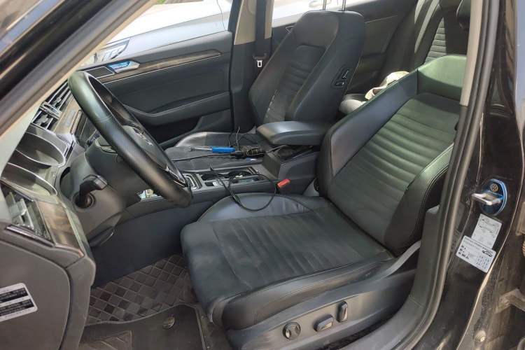 Used Volkswagen Magotan 2017 330TSI DSG Luxury Model Left Front Seat