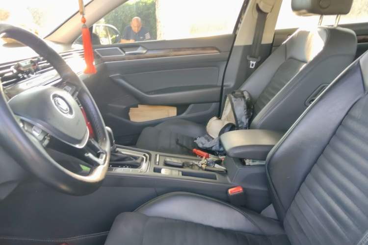 Used Volkswagen Magotan 2017 330TSI DSG Luxury Model Left Front Seat