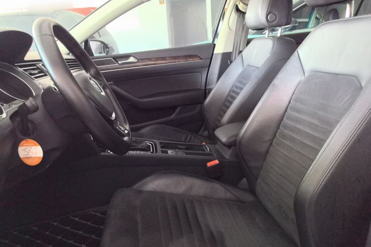 Used Volkswagen Magotan 2017 330TSI DSG Luxury Model Left Front Seat