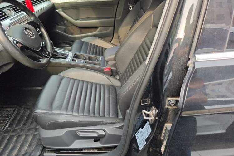 Used Volkswagen Magotan 2017 280TSI DSG Comfort Model Left Front Seat