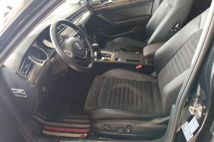 Used Volkswagen Magotan 2017 330TSI DSG Luxury Model Left Front Seat