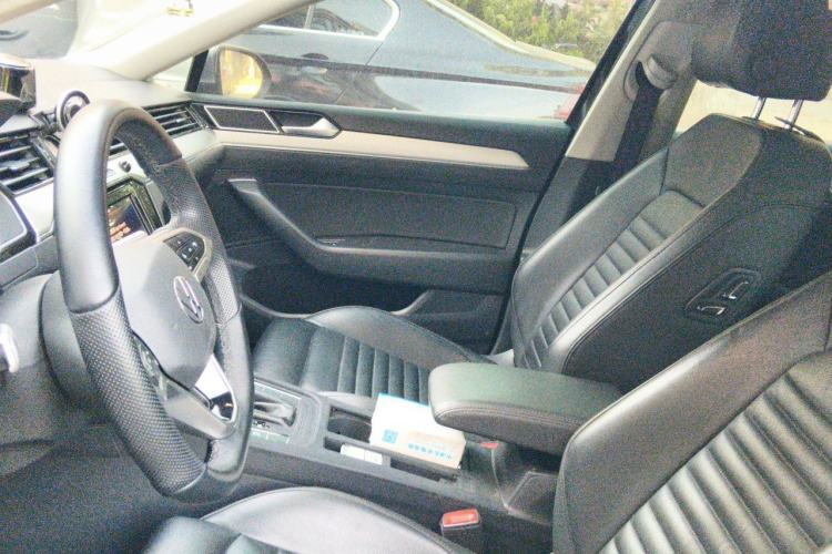 Used Volkswagen Magotan 2017 330TSI DSG Leading Model Left Front Seat