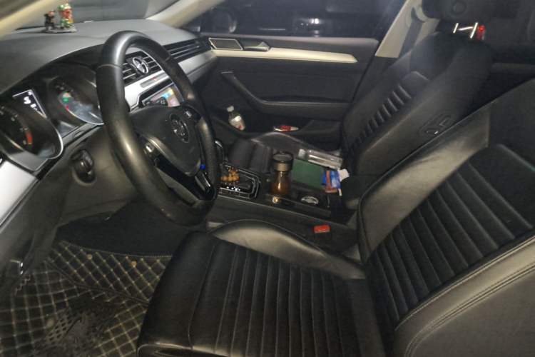 Used Volkswagen Magotan 2017 330TSI DSG Leading Model Left Front Seat