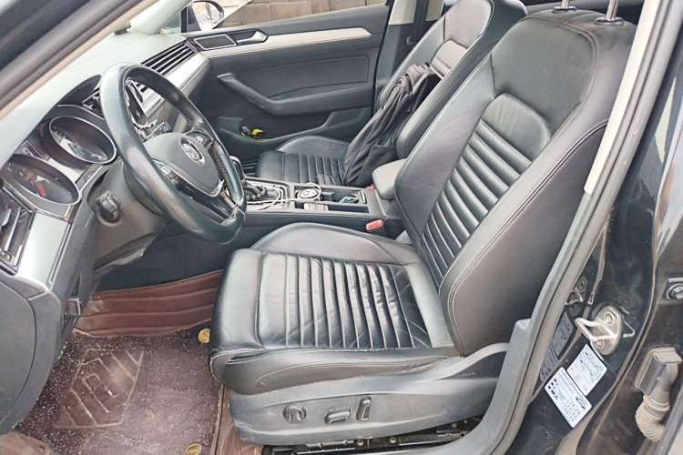 Used Volkswagen Magotan 2017 330TSI DSG Leading Model Left Front Seat