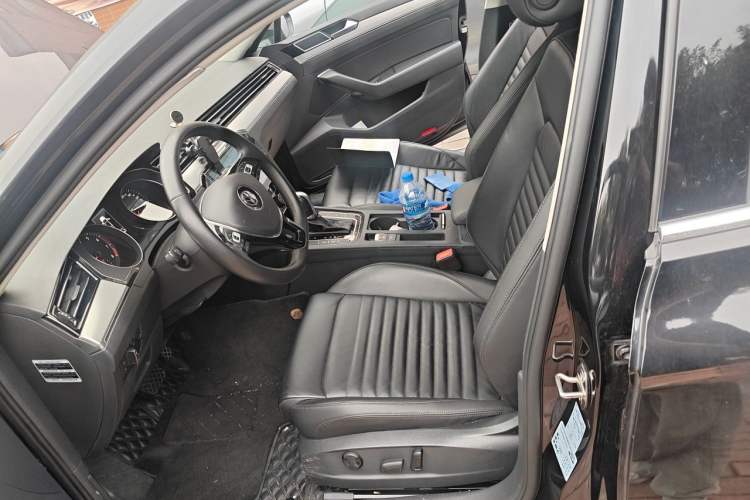 Used Volkswagen Magotan 2017 330TSI DSG Leading Model Left Front Seat