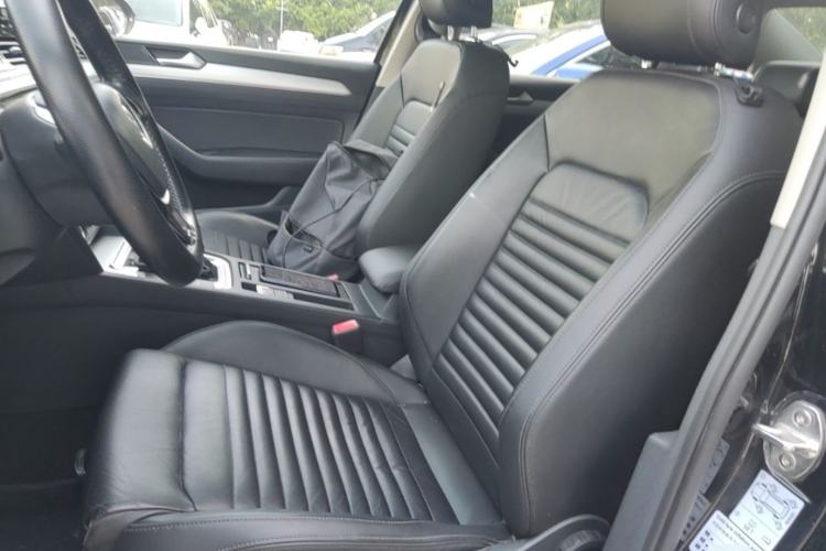 Used Volkswagen Magotan 2017 330TSI DSG Comfort Model Left Front Seat