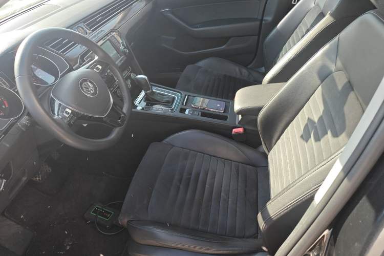 Used Volkswagen Magotan 2017 330TSI DSG Luxury Model Left Front Seat
