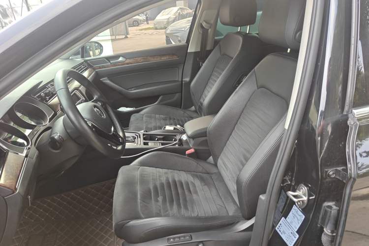 Used Volkswagen Magotan 2017 330TSI DSG Luxury Model Left Front Seat