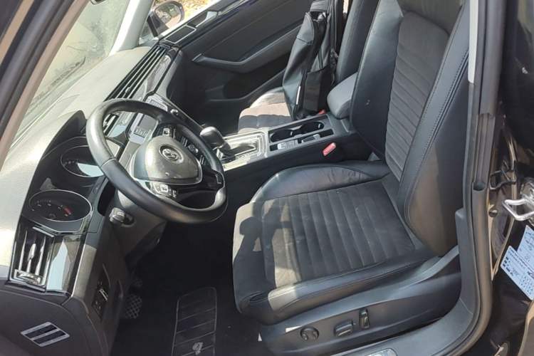 Used Volkswagen Magotan 2017 380TSI DSG Luxury Model Left Front Seat