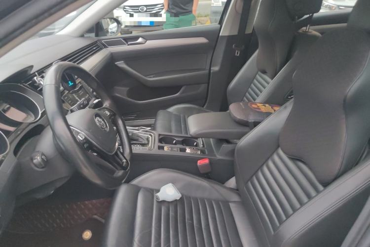Used Volkswagen Magotan 2017 280TSI DSG Leading Edition Left Front Seat