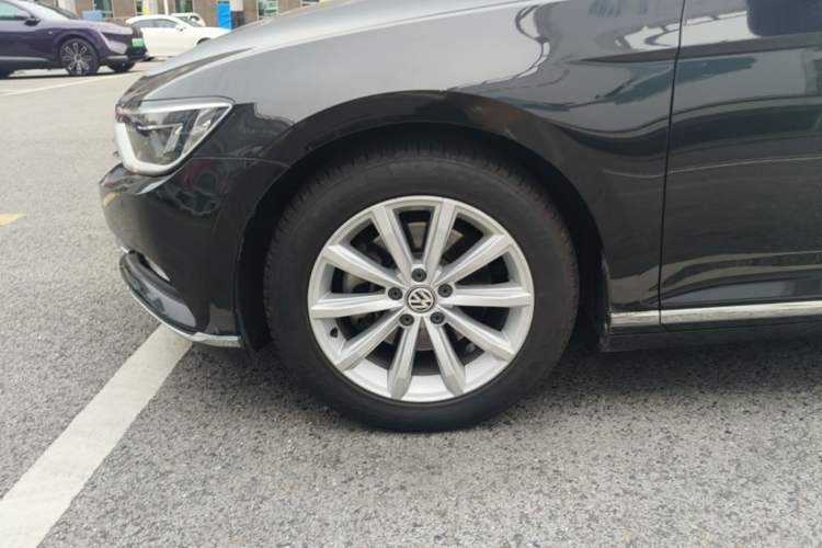 Used Volkswagen Magotan 2017 330TSI DSG Leading Model Left Front Wheel Hub