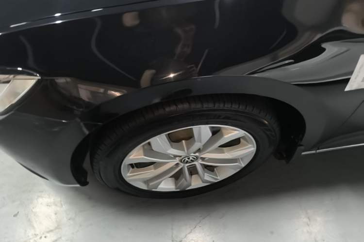 Used Volkswagen Magotan 2017 330TSI DSG Luxury Model Left Front Wheel Hub