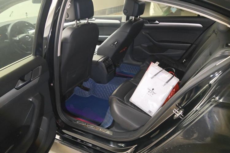 Used Volkswagen Magotan 2017 330TSI DSG Leading Model Left Rear Seat