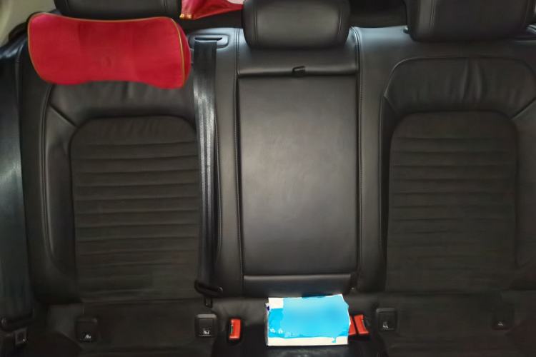 Used Volkswagen Magotan 2017 330TSI DSG Luxury Model Left Rear Seat