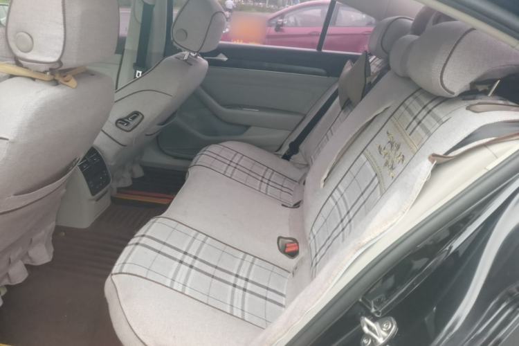 Used Volkswagen Magotan 2017 330TSI DSG Luxury Model Left Rear Seat