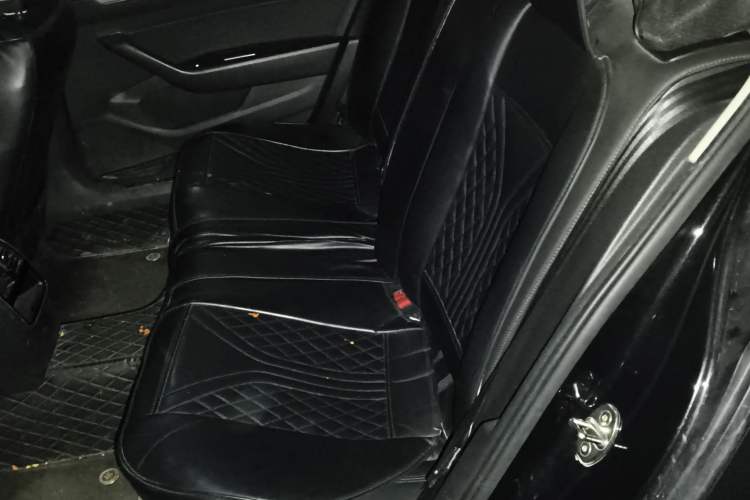 Used Volkswagen Magotan 2017 330TSI DSG Leading Model Left Rear Seat