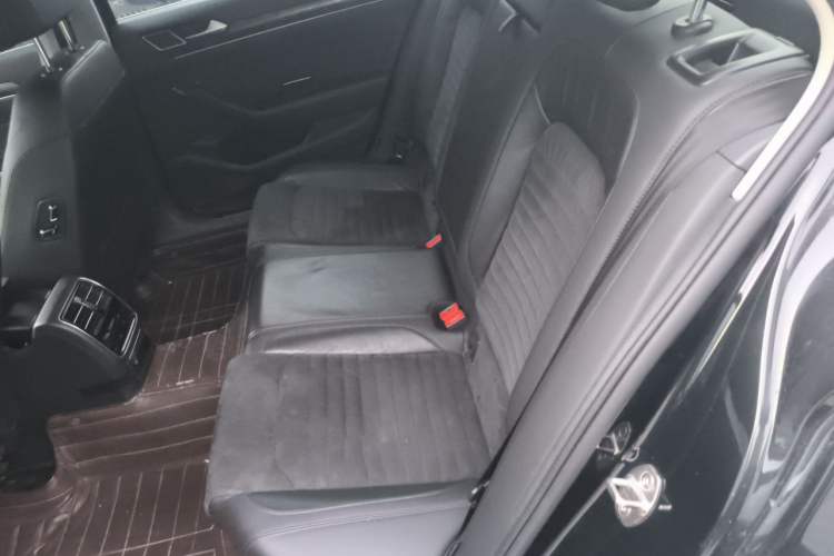 Used Volkswagen Magotan 2017 330TSI DSG Luxury Model Left Rear Seat