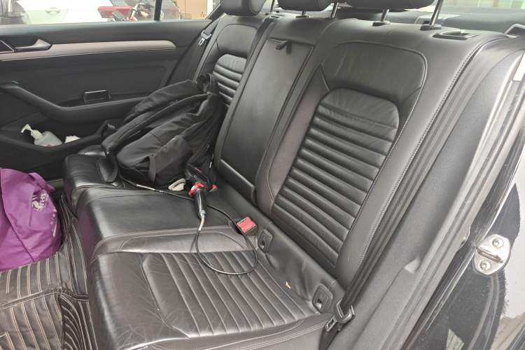 Used Volkswagen Magotan 2017 330TSI DSG Leading Model Left Rear Seat