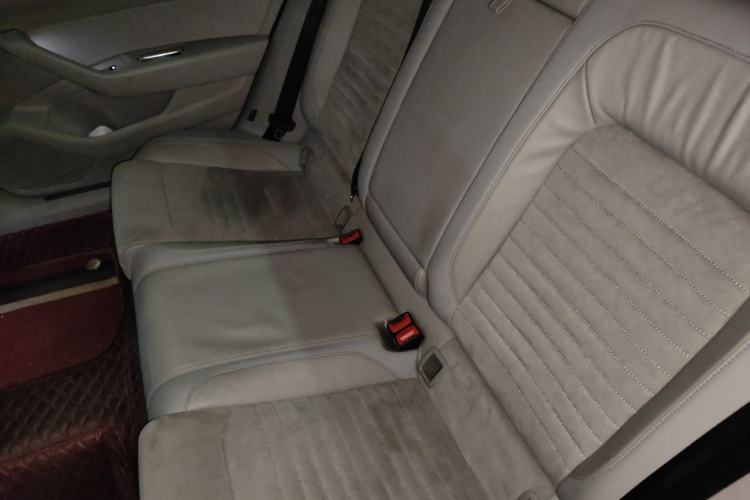 Used Volkswagen Magotan 2017 330TSI DSG Luxury Model Left Rear Seat