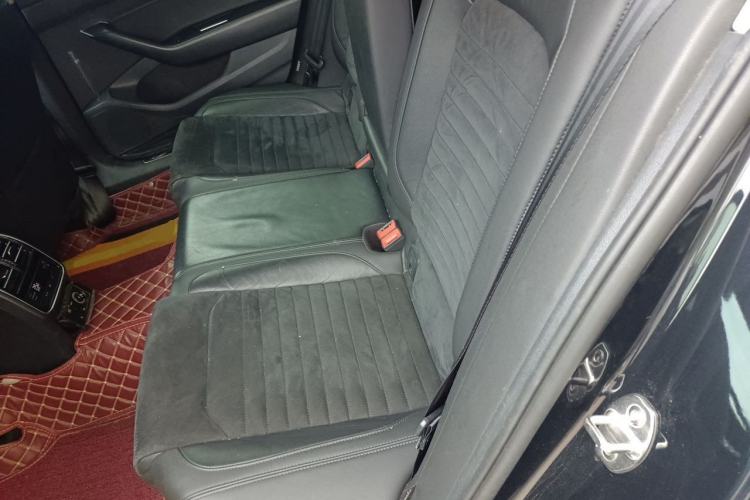 Used Volkswagen Magotan 2017 330TSI DSG Luxury Model Left Rear Seat