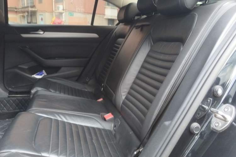 Used Volkswagen Magotan 2017 280TSI DSG Comfort Model Left Rear Seat