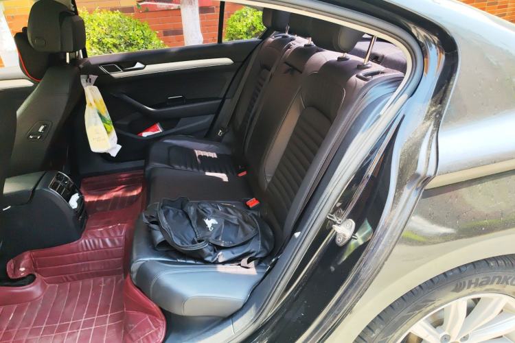 Used Volkswagen Magotan 2017 330TSI DSG Leading Model Left Rear Seat