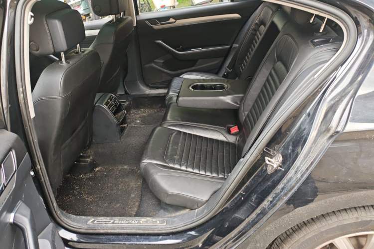 Used Volkswagen Magotan 2017 330TSI DSG Leading Model Left Rear Seat