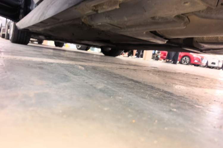 Used Volkswagen Magotan 2017 330TSI DSG Luxury Model Left Side Sill