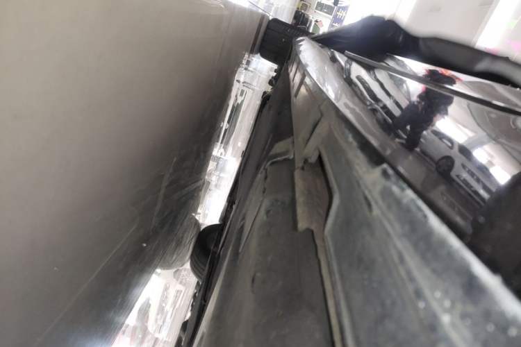 Used Volkswagen Magotan 2017 330TSI DSG Leading Model Left Side Sill