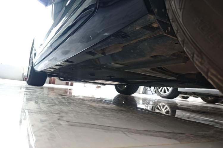 Used Volkswagen Magotan 2017 330TSI DSG Luxury Model Left Side Sill