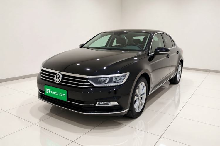 Volkswagen Magotan 2017 380TSI DSG Luxury Model مستعملة Guazi used car, China used car export, Used car for sale, Used  cars, Cheapest cars for sale