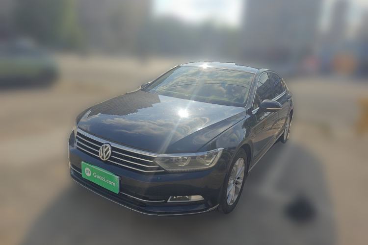 Volkswagen Magotan 2017 330TSI DSG Luxury Model de segunda mano Guazi used car, China used car export, Used car for sale, Used cars, Cheapest cars for sale