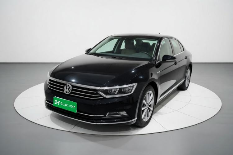 Volkswagen Magotan 2017 330TSI DSG Luxury Model de segunda mano Guazi used car, China used car export, Used car for sale, Used cars, Cheapest cars for sale