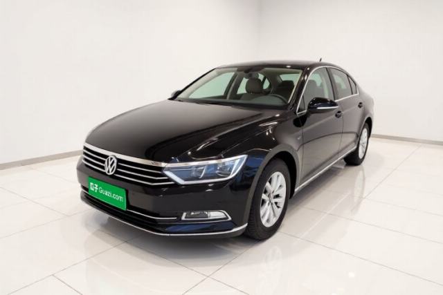 Ojetý Volkswagen Magotan 2017 280TSI DSG Comfort Model