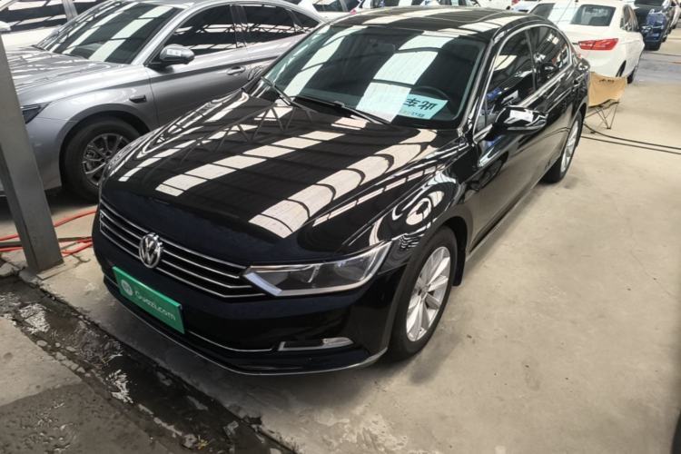 Used Volkswagen Magotan 2017 330TSI DSG Leading Model Guazi used car, China used car export, Used car for sale, Used  cars, Cheapest cars for sale