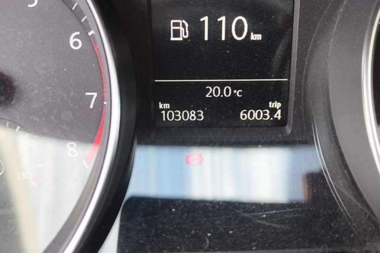 Used Volkswagen Magotan 2017 330TSI DSG Luxury Model Odometer Close Up