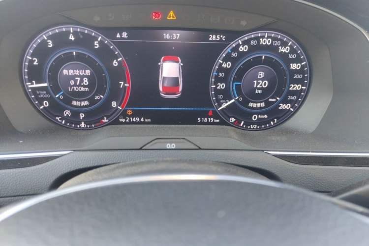 Used Volkswagen Magotan 2017 330TSI DSG Luxury Model Odometer Close Up