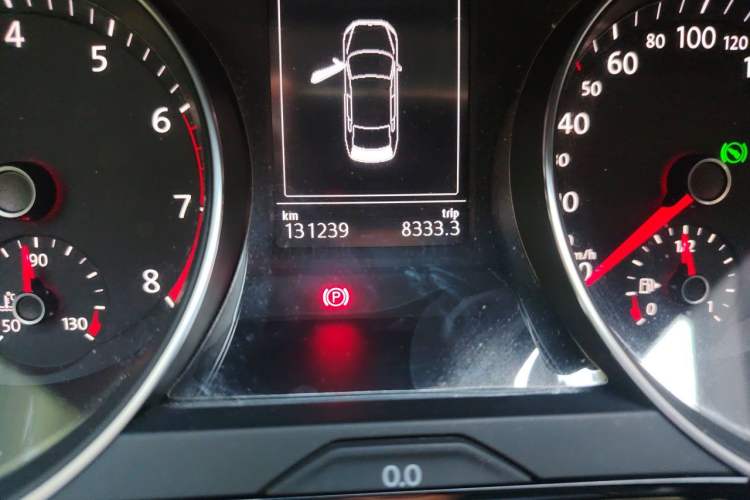 Used Volkswagen Magotan 2017 330TSI DSG Leading Model Odometer Close Up