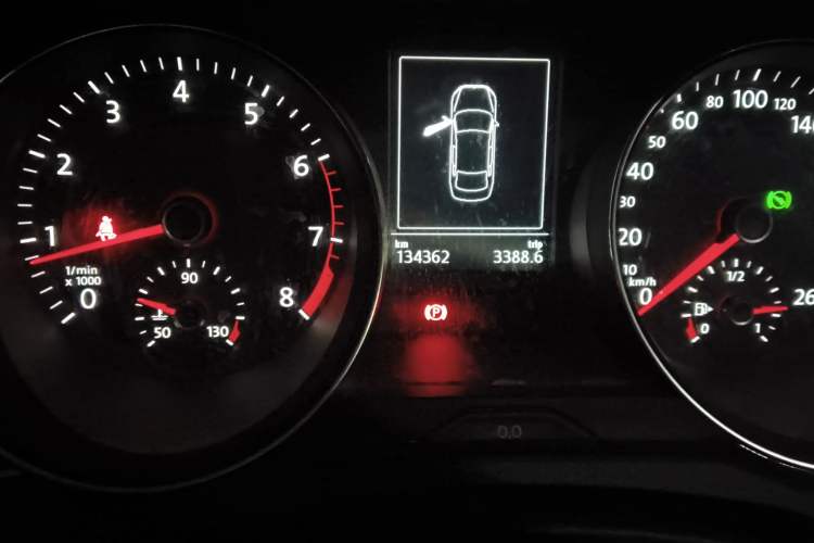 Used Volkswagen Magotan 2017 330TSI DSG Leading Model Odometer Close Up