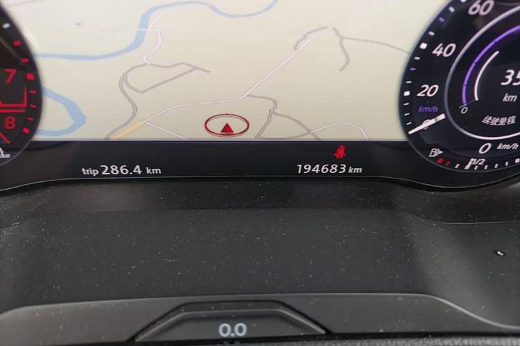 Used Volkswagen Magotan 2017 330TSI DSG Luxury Model Odometer Close Up