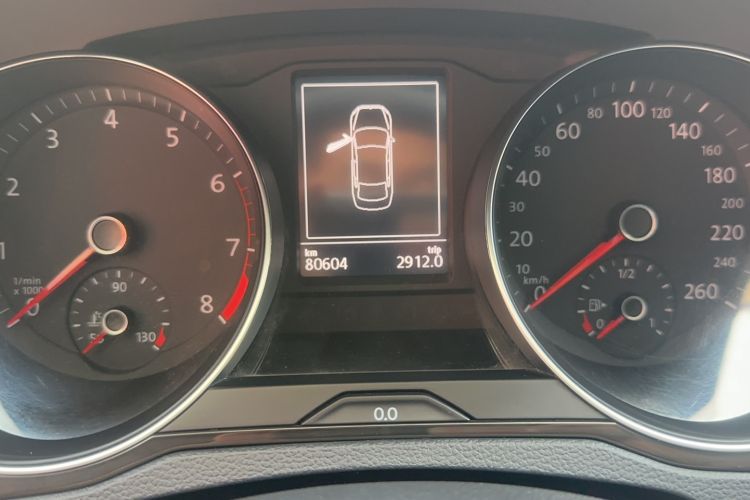 Used Volkswagen Magotan 2017 330TSI DSG Leading Model Odometer Close Up
