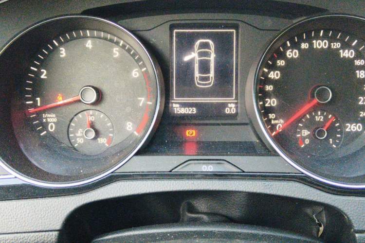 Used Volkswagen Magotan 2017 330TSI DSG Leading Model Odometer Close Up