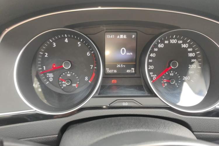 Used Volkswagen Magotan 2017 380TSI DSG Prestige Edition Odometer Close Up